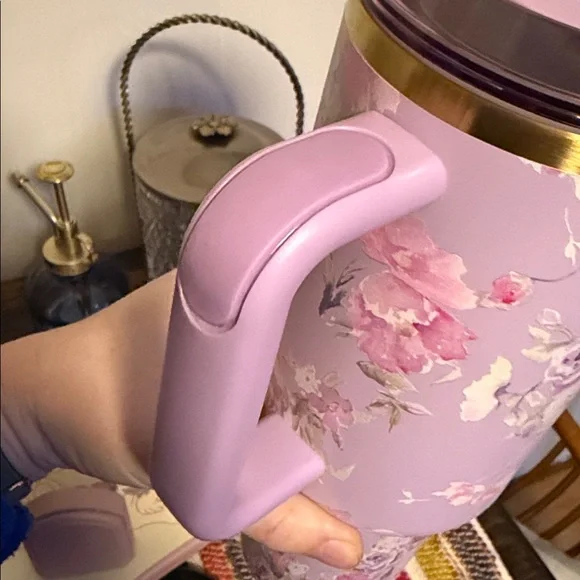 Stanley Love shack fancy tumbler 40oz - Picture 5 of 9